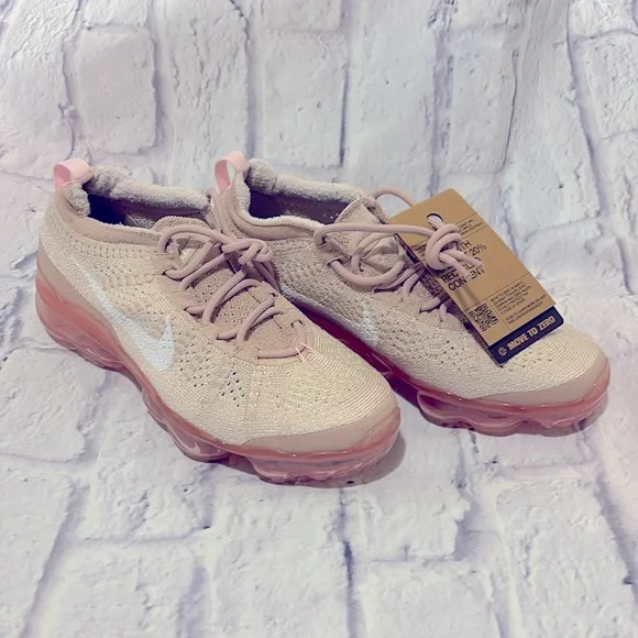 🔵”NWT” NIKE Vapormax Flyknit Pink Sneakers - Picture 9 of 16
